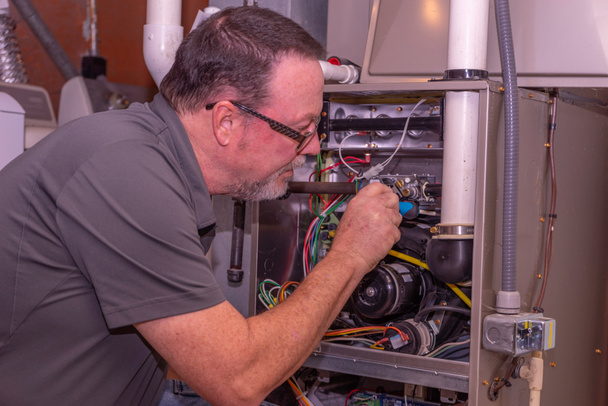 Furnace repair technician in Livonia MI